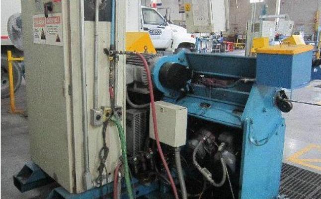 M12x1828 straightening and cutting wire machine